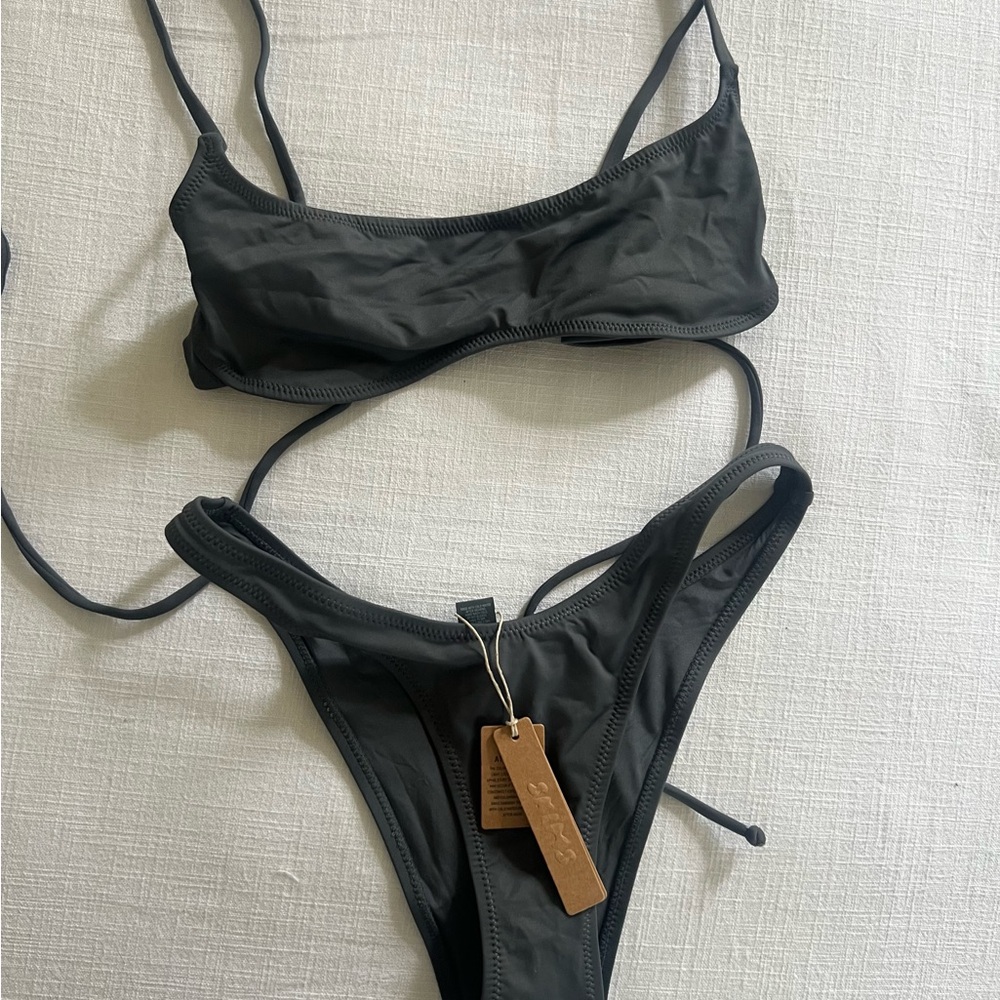 ❌SOLD❌Skims gunmetal bikini set